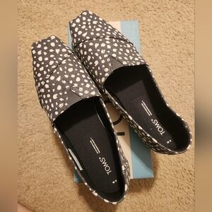 Toms alpargata womens 9 forged iron tiny cheetah print